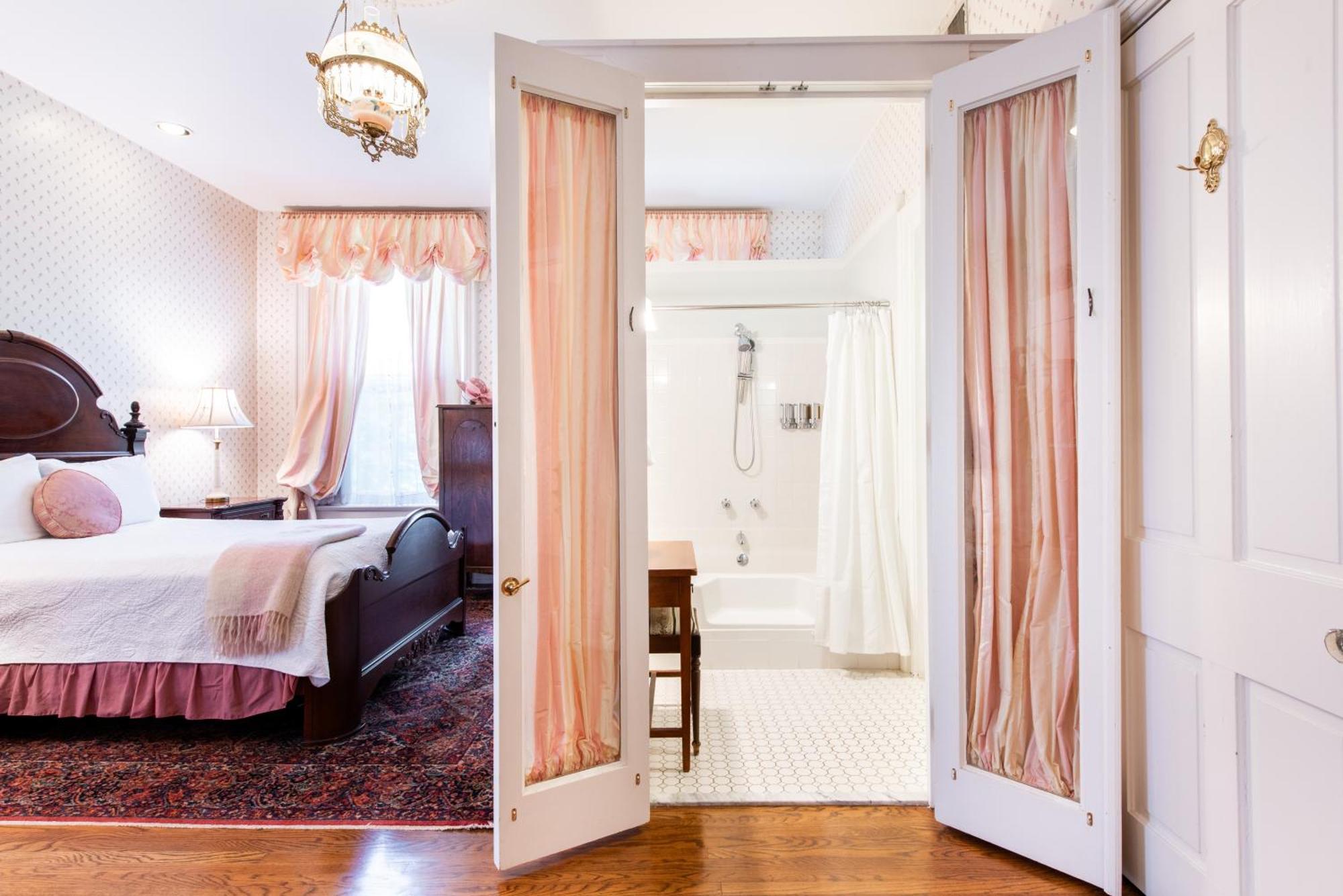 Central Park Bed & Breakfast Λούισβιλ Δωμάτιο φωτογραφία